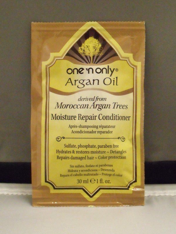 ONE N ONLY ARGAN OIL MOISTURE REPAIR CONDITIONER PACKET 1 OZHair ConditionerONE N ONLY